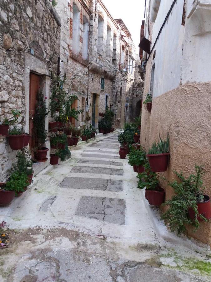 Yi Artistry 1-Bedroom Medieval Holiday House Καλαμωτή Εξωτερικό φωτογραφία