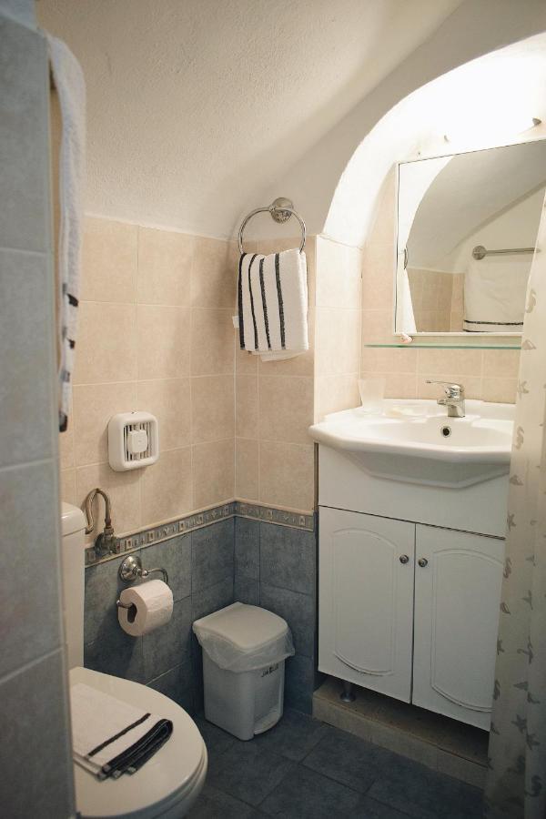 Yi Artistry 1-Bedroom Medieval Holiday House Καλαμωτή Εξωτερικό φωτογραφία